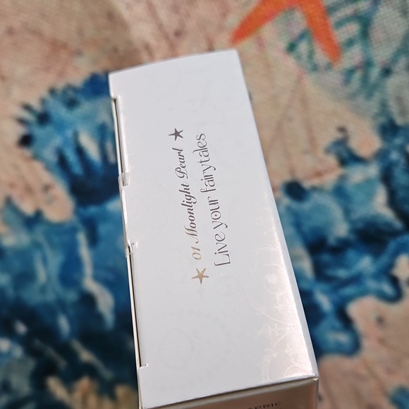 Flower Knows Shell's Jewel Eyeshadow Palette Moonlight Pearl